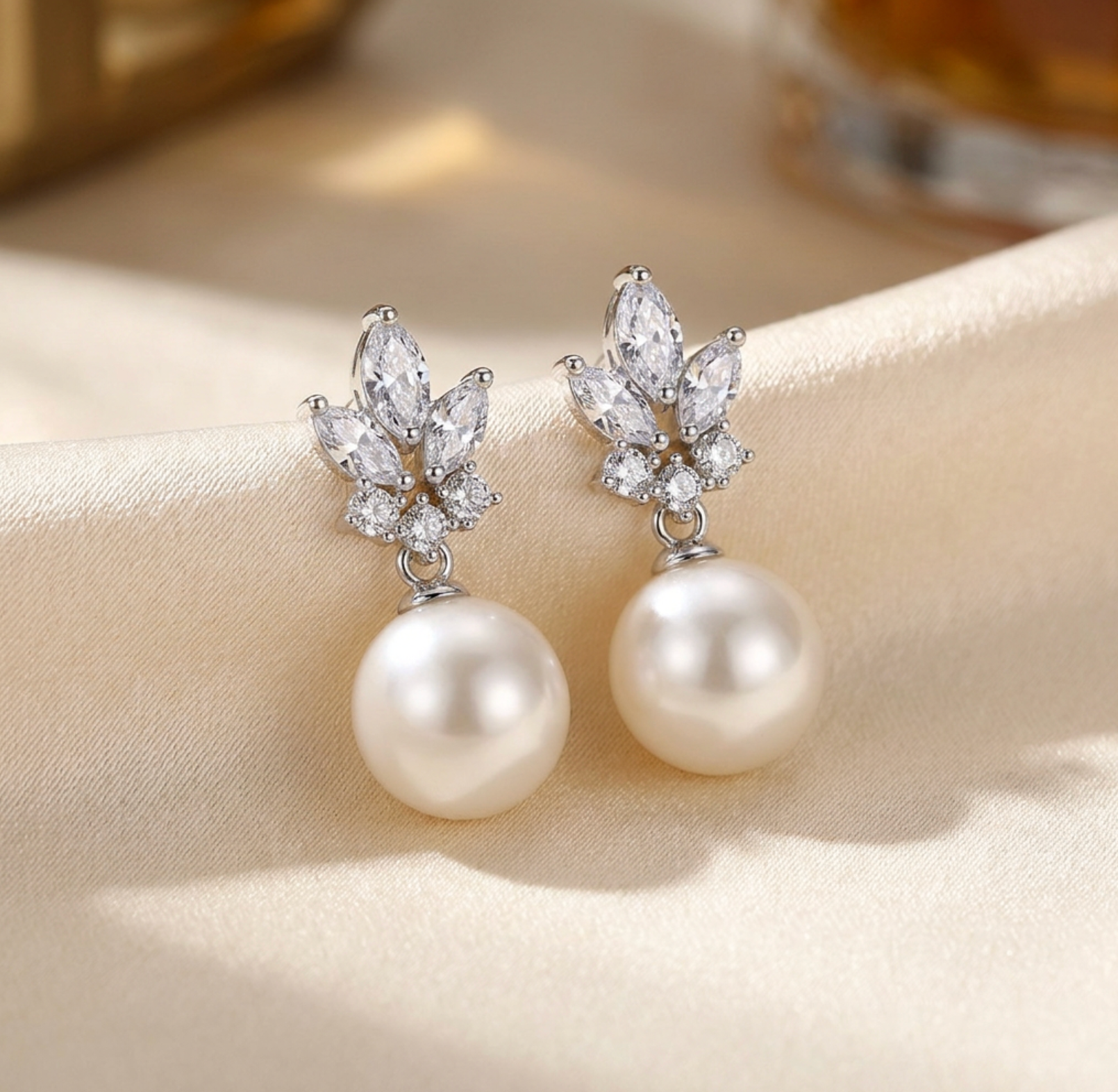 Leaf Marquise Zircon & Pearl Dangle Earrings