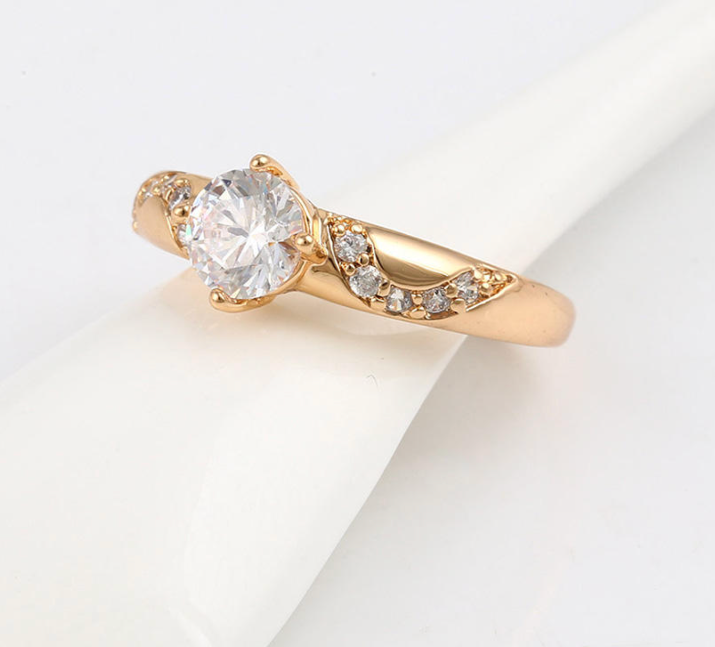 Sparkling Stone Women Ring
