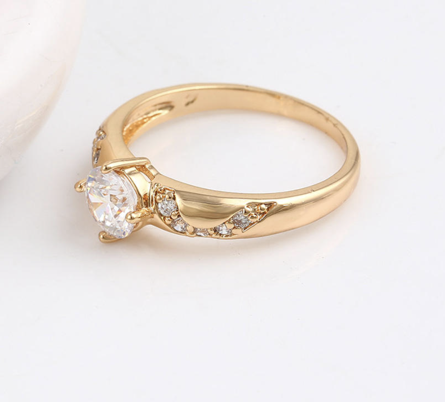 Sparkling Stone Women Ring